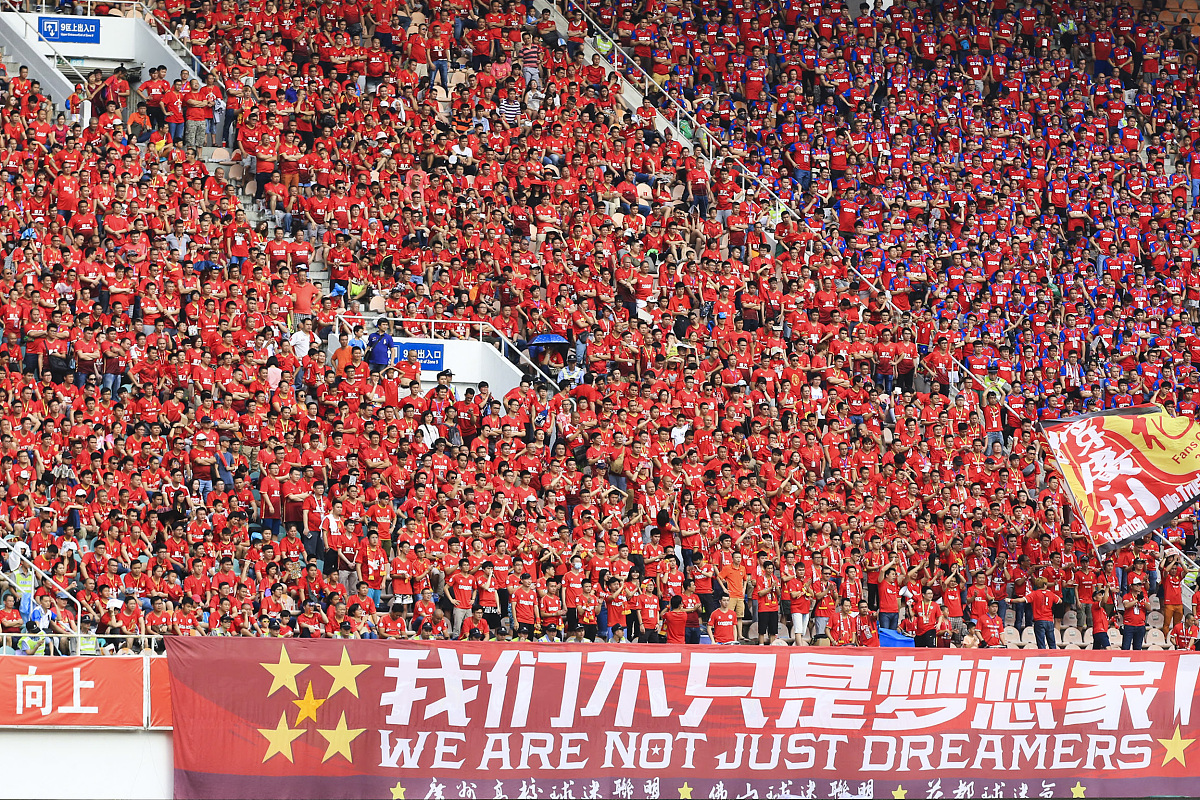 纷纷说道,足球比赛的激情与热血燃烧心灵的简单介绍 纷纷说道,足球比赛的激情与热血燃烧心灵的简单介绍